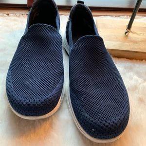 Sketchers navy go walk comfortable padded footbed worn once